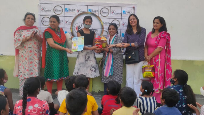 Tejaswini Charitable Trust distributed stationery