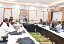 पशुओं में उत्पादकता बढ़ाए जाने के लिए नस्लवाद लक्ष्य निर्धारित किए जाएं : आनन्द बर्द्धन Setting new targets to increase productivity in animals