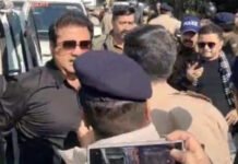 हिरासत में लिए गए उमेश कुमार Umesh Kumar taken into custody