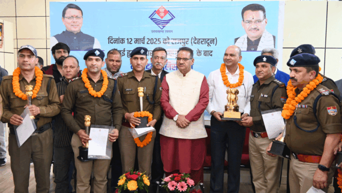 Minister Ganesh Joshi honored the police team