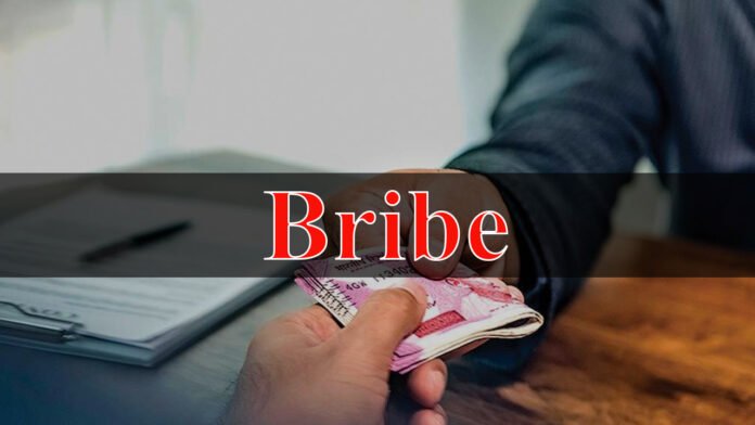 Kanungo caught red handed taking bribe