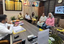 शिक्षा के मन्दिर यदि बने वाणिज्य केन्द्र, प्रशासन कर देगा लाईसेंस रद्द District administration strict on arbitrariness of private schools
