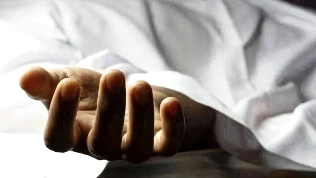 dead body found hanging from a tree