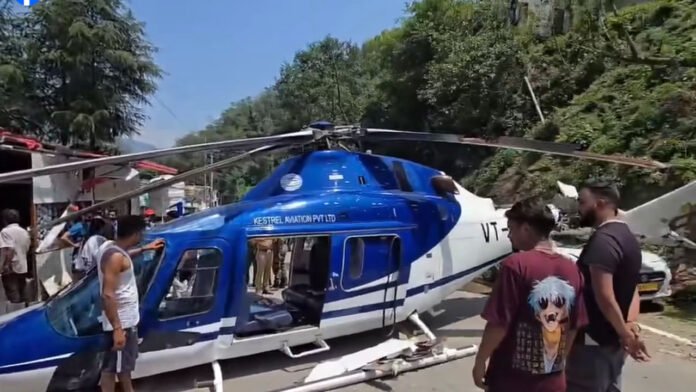 Emergency landing of helicopter on the road