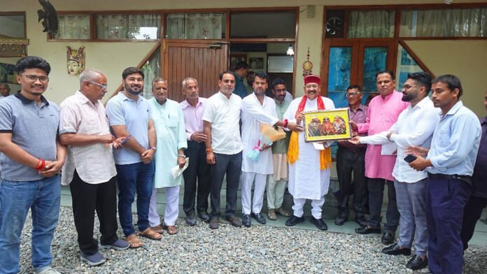 Delegation met Tourism Minister Maharaj