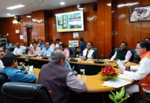 मुख्यमंत्री धामी ने लोक निर्माण विभाग की गेम चेंजर योजनाओं की समीक्षा बैठक की CM Dhami held a review meeting of game changer schemes