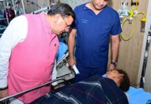 मनसा देवी हादसाः सीएम धामी ने घायलों का हालचाल जाना CM Dhami inquired about the condition of injured