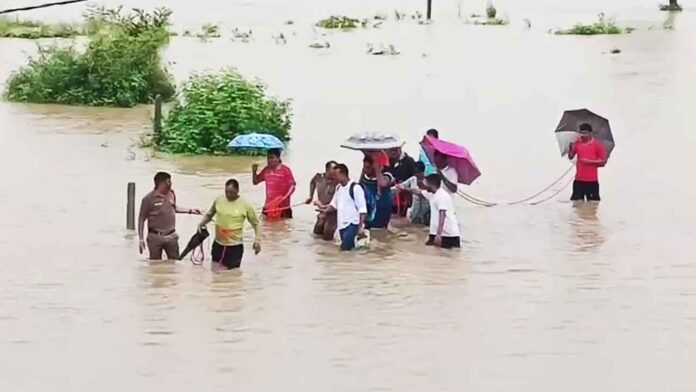 Flood like situation in Dehradun due to heavy rain