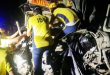 ट्रक और ट्रॉली की भीषण टक्कर से लगी आग, दो की दर्दनाक मौत Horrible collision between truck and trolley