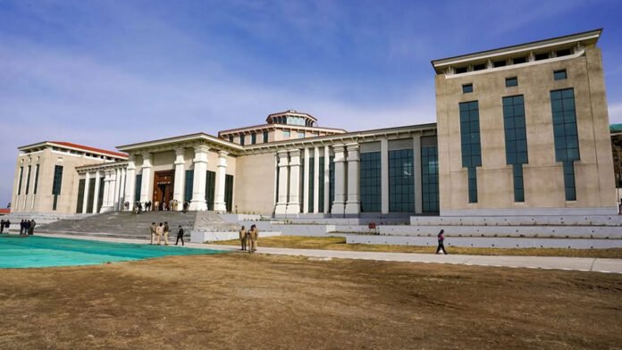 issue of Gairsain as permanent capital