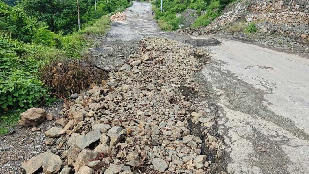 Rudraprayag Jawadi bypass is continuously sinking downwards
