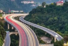 जनसुनवाई में उठी एलिवेटेड रोड परियोजना को रद्द करने की मांग Demand to cancel the elevated road project