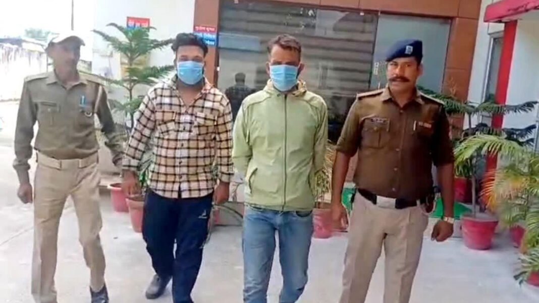 Two accused arrested for assaulting a driver