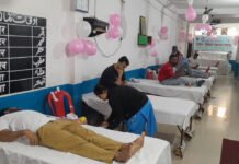 श्रीनगर में मुस्लिम युवाओं ने किया 85 यूनिट रक्तदान Muslim youth donated 85 units of blood