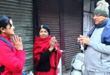 मॉर्निंग वॉक पर निकले सीएम धामी, पर्यटकों और स्कूली बच्चों से की बातचीत CM Dhami went out for a morning walk