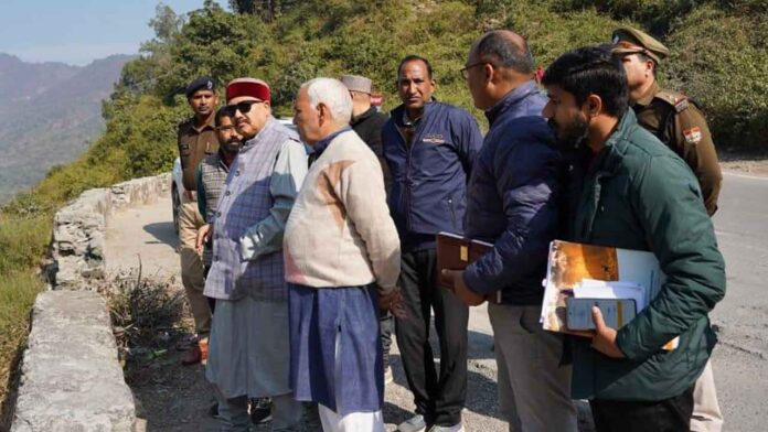 Satpal Maharaj inspected under-construction Satpuli lake