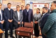 एमपी स्पोर्ट्स कॉलेज को 330 टेबल-चेयर व राजकीय नशा मुक्ति केन्द्र को मिला वाहन Government de-addiction center received a vehicle