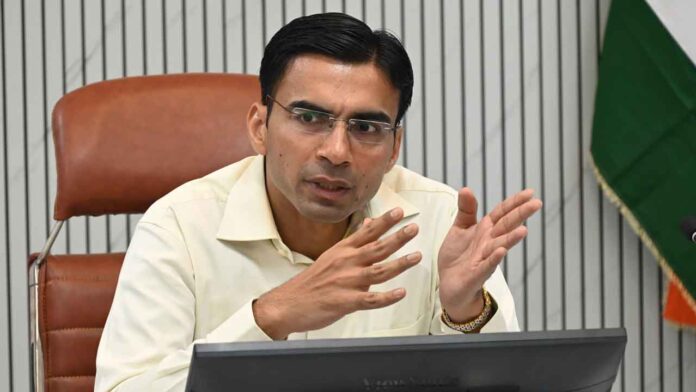 Patwari suspended following complaint of illegal extortion