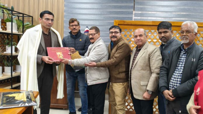 DM was honored by the Journalists Union