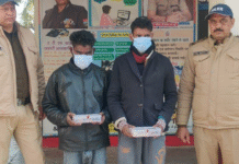 कबाड़ बीनने के बहाने बंद घरों के करते थे रेकी, 9 लाख के गहने बरामद They would scout out locked houses