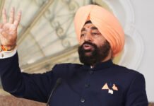 हिंदी पत्रकारिता जनहित को केंद्र में रखकर सत्ता से प्रश्न करने का साहस रखती है : राज्यपाल Hindi journalism has courage to question those in power