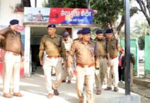 जनपद की पहली परेड में कड़े तेवरों में दिखे पुलिस कप्तान Police captain seen in tough attitude