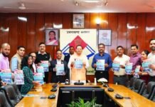 मुख्यमंत्री ने किया “प्रयास बेहतर कल के लिए” स्मारिका का विमोचन CM Dhami Releases Souvenir "Prayas Behtar kal ke liye"