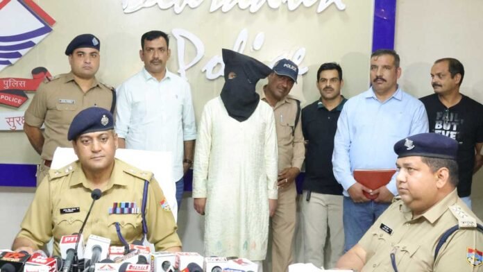 Baba Fraudulent 'Baba' arrested for swindling 65 tolas of gold