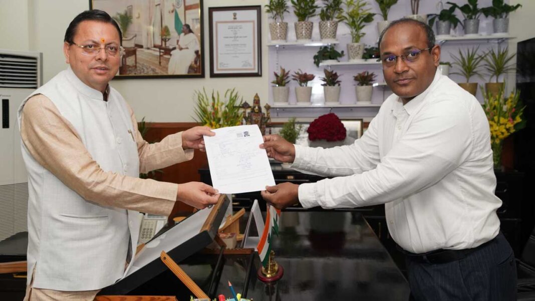 Chief Electoral Officer handed over counting form to CM Dhami
