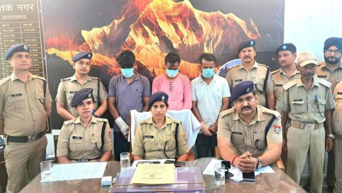 Fake-Currency Counterfeit currency printing gang busted