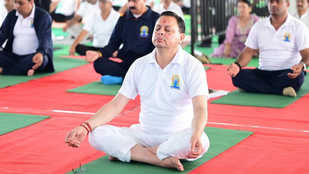 CM Dhami practiced yoga with thousands of people