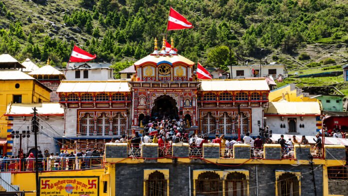 Badrinath 32 days of CCTV footage missing in Badrinath offering theft case