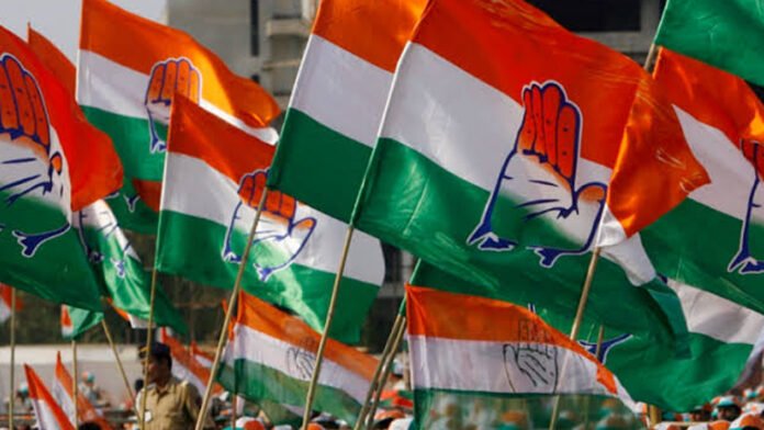 Congress Three leaders expelled from Congress for six years