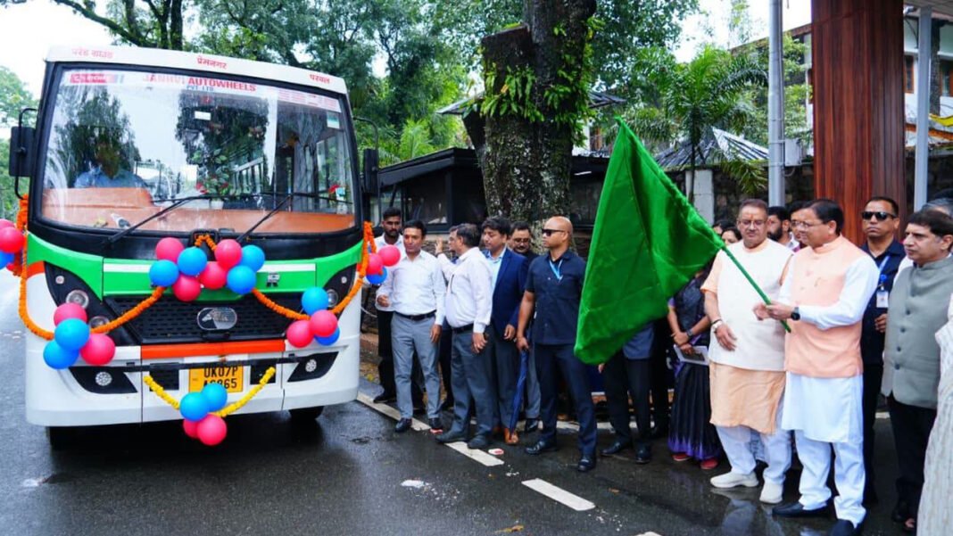 Chief Minister Dhami flagged off 11 clean-fuel vehicles
