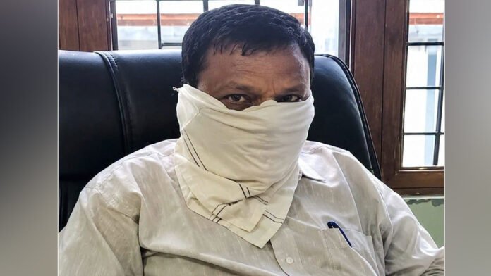 Dhirendra-Singh-Patwal UREDA Project Officer arrested while accepting a bribe