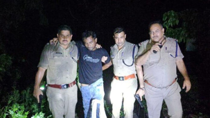 Criminal injured in police encounter
