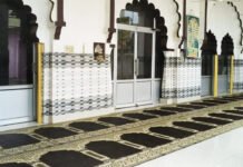 सरकारी भूमि पर बनी 6 मस्जिद-मदरसों को नोटिस, 15 दिन में हटाने के निर्देश Notices issued to 6 mosques and madrasas built on government land