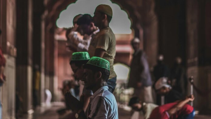 Muslim-Community Challenges Facing the Muslim Community