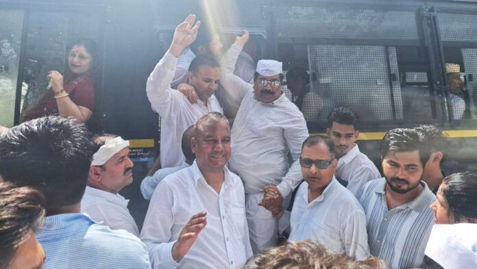 Gulzar Ahmed show of strength at Congress 'Halla Bol' protest