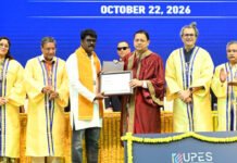 विद्यार्थियों को अपने परिश्रम और क्षमताओं के बल पर निर्धारित लक्ष्य हासिल करने चाहिए : मुख्यमंत्री धामी Students should achieve their goals through hard work